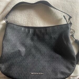 Michael Kors Brooke Large Logo bag